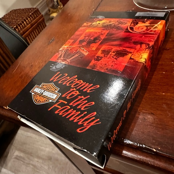 Vintage Harley Davidson 1998 Welcome to The Family VHS Tape - Picture 9 of 11